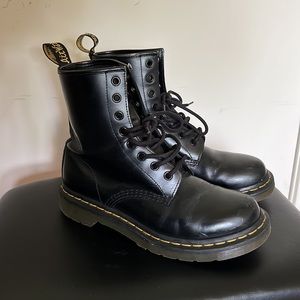 Dr Martens 1460 Smooth Leather Lace-Up Boots